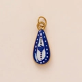 Pendentif goutte en émail bleu et blanc avec détail cœur et anneaux dorés - Pendentif Larme Cœur Dent / Bleu
