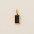 Minimalistische 18K vergulde halsketting met een rechthoekige marineblauwe edelsteen - September Hart Hanger - Goud