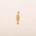 Dettaglio del connettore a spiga di grano placcato oro 18K con finitura opaca per DIY - Pendente Stile Foglia n. 2