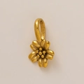 Dettaglio del ciondolo a fiore in acciaio inossidabile placcato oro 18K opaco - Ciondolo Fiore di Marzo