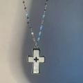 Y2K gotische titanium stalen kruis hanger ketting met witte parelmoer inlegwerk - Ketting / Wit