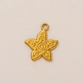 Vintage 18K vergoldeter Edelstahl-Sternanhänger mit spiralförmigem Texturmuster - Gemusterter Stern Anhänger