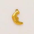 Colgante de luna con rostro humano chapado en oro de 18K con detalles grabados - Colgante de Cara de Luna