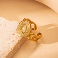 Bague ovale dorée vintage avec texture radiale et anneau en chaîne sur pierre - Style Chaîne Rayon de Soleil Doré (Or 10)