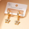Orecchini a stella in acciaio dorato con smalto bianco e cristalli scintillanti - Stile Stella Smaltata (0292)