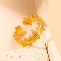 Anello aperto in acciaio al titanio dorato con bordi granulati stile corona - Stile Granulato a Corona (#0122)