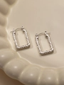 Orecchini a cerchio rettangolari in argento con un design martellato originale - Stile Martellato Rettangolare (#0209)