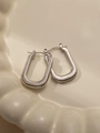 Orecchini a U minimalisti in acciaio al titanio argento con trama a coste - Stile Plissettato a Righe a forma di U (#0210)