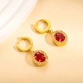 Elegante Ohrhänger aus Gold-Titanstahl mit rotem Zirkon und Kristallumrandung - Rote Ohrringe / Rot