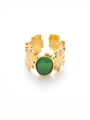 Detalle de anillo ajustable dorado con hoja y piedra verde ovalada estilo boho - Leaf Texture Design (Style 3) / Piedra de Ojo de Gato Verde Esmeralda