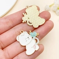 Pendentif ours en alliage avec émail blanc et pierre précieuse en forme de cœur - Ours de Bague Saint-Valentin (23814)