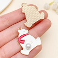 Pendentif ours polaire en alliage avec écharpe rouge et perle pour création DIY - Ours à Manteau Rouge avec Perle (23817)