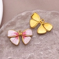 Schmetterlingsanhänger mit rosa-weißem Emaille und Goldbeschichtung für DIY-Schmuck - 16X26x3mm / Rosa