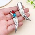 Vintage tribale tusk hangers met harsinleg en turquoise koraal accenten in zilver - Enkelzijdige Witte Dubbele Edelsteen Tand (24733)