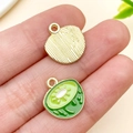 Pendentif mini kiwi en alliage avec émail vert pour la création de bijoux DIY - Kiwi (Vert)