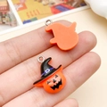 Cute resin Halloween pumpkin pendant with black wizard hat and silver metal ring - Pumpkin Wizard Hat (24206) / 19x22mm
