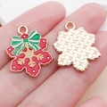 Pendentif flocon de neige rouge en alliage avec nœud pour bijoux de Noël DIY et clés - Flocon de Neige avec Nœud Émaillé Rouge