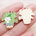 Pendentif mignon en émail avec chien et plante monstera pour fabrication de bijoux - Samoyède Pothos Vert (24998)