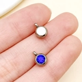 Pendentif rond 6mm en acier inoxydable avec pierre bleue et trou vertical pour bijoux DIY - Septembre Bleu Royal Couleur Acier Pierre d'Étoile (T2915)