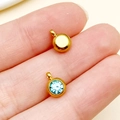 Colgante redondo de 6mm dorado con piedra azul claro para creación de joyas DIY - Dorado - Diciembre Azul Lago (T2904)