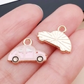 Colgante de coche de dibujos animados de esmalte rosa y aleación dorada para joyería - Coche Pequeño Esmaltado Rosa (25164)