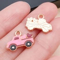 Colgante de camioneta rosa con corazones de esmalte para creación de joyas DIY - Coche de Corazón Esmaltado Rosa (25178)