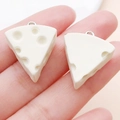 Mini ciondoli a forma di formaggio in resina bianco crema per creazione gioielli fai da te - Formaggio Triangolare Bianco Crema (24650)