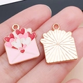 Colgante sobre de corazón rosa en aleación dorada para creación de joyas DIY - Sobre de Corazón Esmaltado Rosa (25214)
