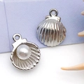 Pendentif coquillage en alliage argenté avec perle pour création de bijoux DIY - Grand Style / Coquillage Perle en Émail Blanc K (19040)