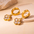 Detailed macro shot of 18K gold-plated clover earrings featuring heart-shaped zircons - Four-leaf Clover Style (BJGE0745) / Transparent White #1