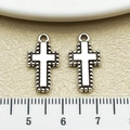 Paire de breloques croix en argent antique pour bijoux DIY avec détails de bord perlé - Croix Argent Antique (11307)