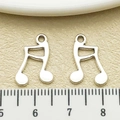 Silver musical eighth note pendants in zinc alloy with scale measurement showing 2cm height - Antique Silver Musical Note (15760)