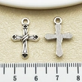 Pendentif croix en argent antique avec motif cœur pour bijoux DIY hauteur 25mm - Croix Cœur Argent Antique (22327)