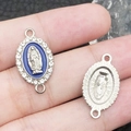 Blauwe Maagd Maria ovale hanger met kristallen en dubbele lus voor sieraden maken - Wit K Koningsblauw Emaille Witte Zirkonia 2-Gats (15324)