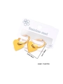 Vista detallada de los pendientes de aro de corazón en acero inoxidable dorado pulido - Pendientes de Colgante Corazón (0301)