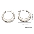 Orecchini a cerchio a mezzaluna d'argento con motivo a volute e dimensioni - Stile Vite a Rilievo Vintage Argentato (#0228)