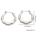 Orecchini a cerchio in argento minimalisti con dettagli strutturati e finitura lucida - Stile Scanalatura Texturizzata Argentata (#0236)