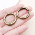 Zwei runde Federringe in Antik-Bronze für DIY-Taschenriemen und Schlüsselanhänger - Bronze (25mm)