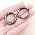 Runder Federverschluss aus Zinklegierung in Gunmetal für DIY-Schlüsselanhänger - Gewehrschwarz (25mm)