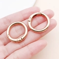 Zwei roségoldene runde Federringe für DIY-Schmuck und Schlüsselanhänger-Zubehör - KC Gold (25mm)