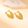Hammered texture heart-shaped earrings in 18K gold plated stainless steel - Gold Hammered V-Shape Clips (#0354)