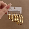 Set dettagliato di tre dimensioni di orecchini a cerchio in acciaio inox dorato - Stile a Cerchio (E1251) / Oro