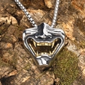 Collana con pendente maschera Hannya giapponese per uomo con zanne dorate su muschio - Ciondolo Oro Bicolore (Senza Catena)