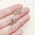 Colgante vintage año 2026 en acabado latón antiguo para joyería DIY y pulseras - Número 2026 Bronce Antiguo