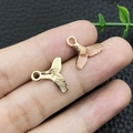 Pendentifs queue de sirène en émail rose et doré pour la création de bijoux DIY - Queue de Sirène Océan Émail Rose (10968)