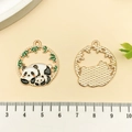 Pendentifs panda et bambou en alliage pour colliers DIY avec finition dorée - Mère et Bébé Panda Émail Blanc (21656)