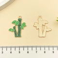 Pendentif en bambou émaillé vert et plaqué or pour la création de bijoux DIY artisanaux - Bambou Long et Court en Émail Vert (21671)