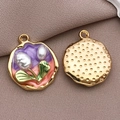 Colgante floral esmaltado con perlas para collares y pendientes DIY en morado y rosa - Placa de Pintura al Óleo de Flores de Dos Tonos Púrpura (21171)