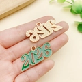 Colgante de año 2026 en esmalte verde y oro, sostenido a mano para accesorios de joyería - Grande 18x37mm / Verde