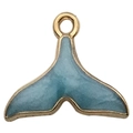 Lichtblauwe walvisstaart hanger met goud plating en parelmoer emaille voor DIY sieraden maken - Meerblauw Zeemeerminstaart (9918)